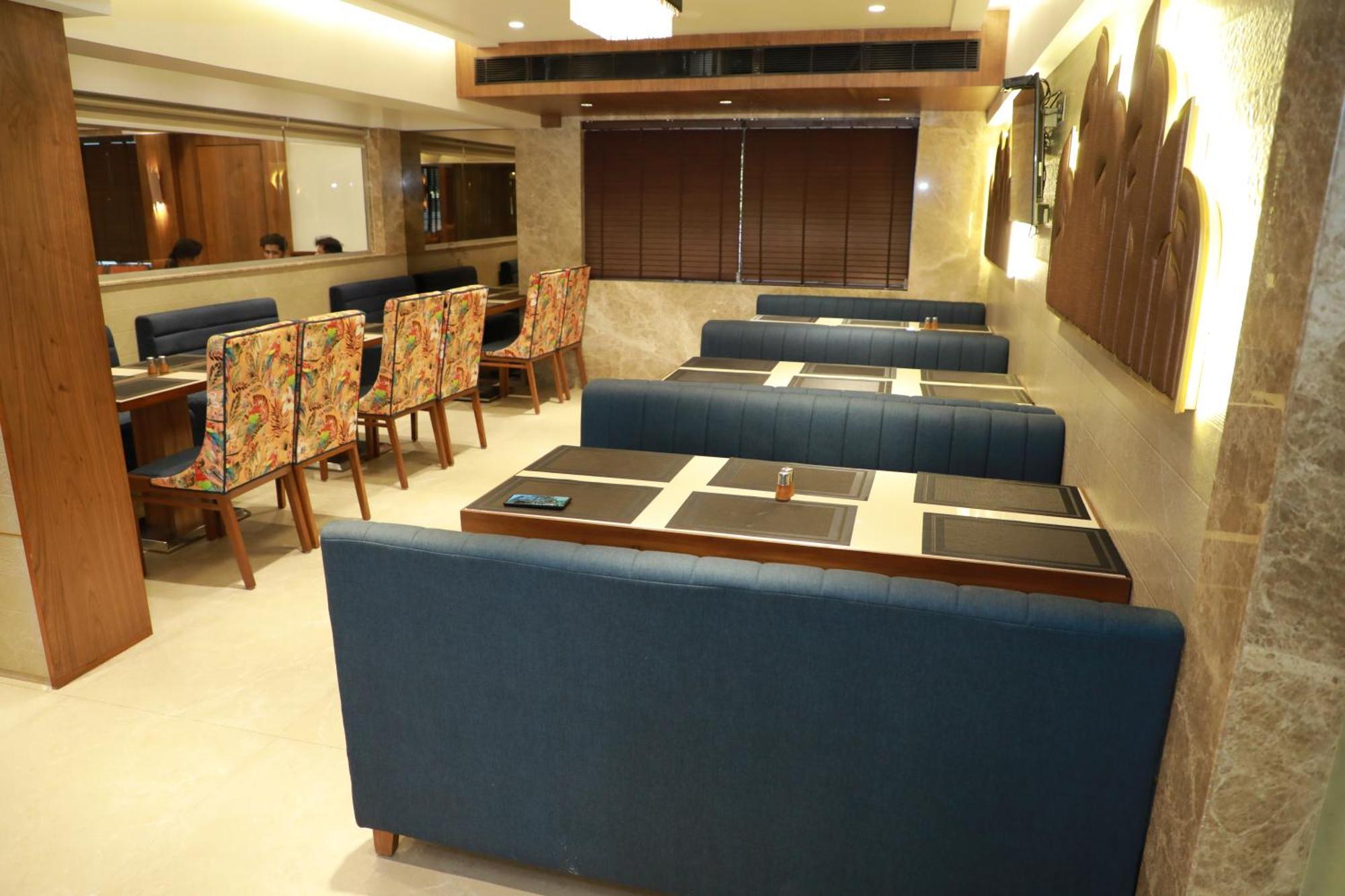 Hotel Archana Residency Мумбай Екстериор снимка